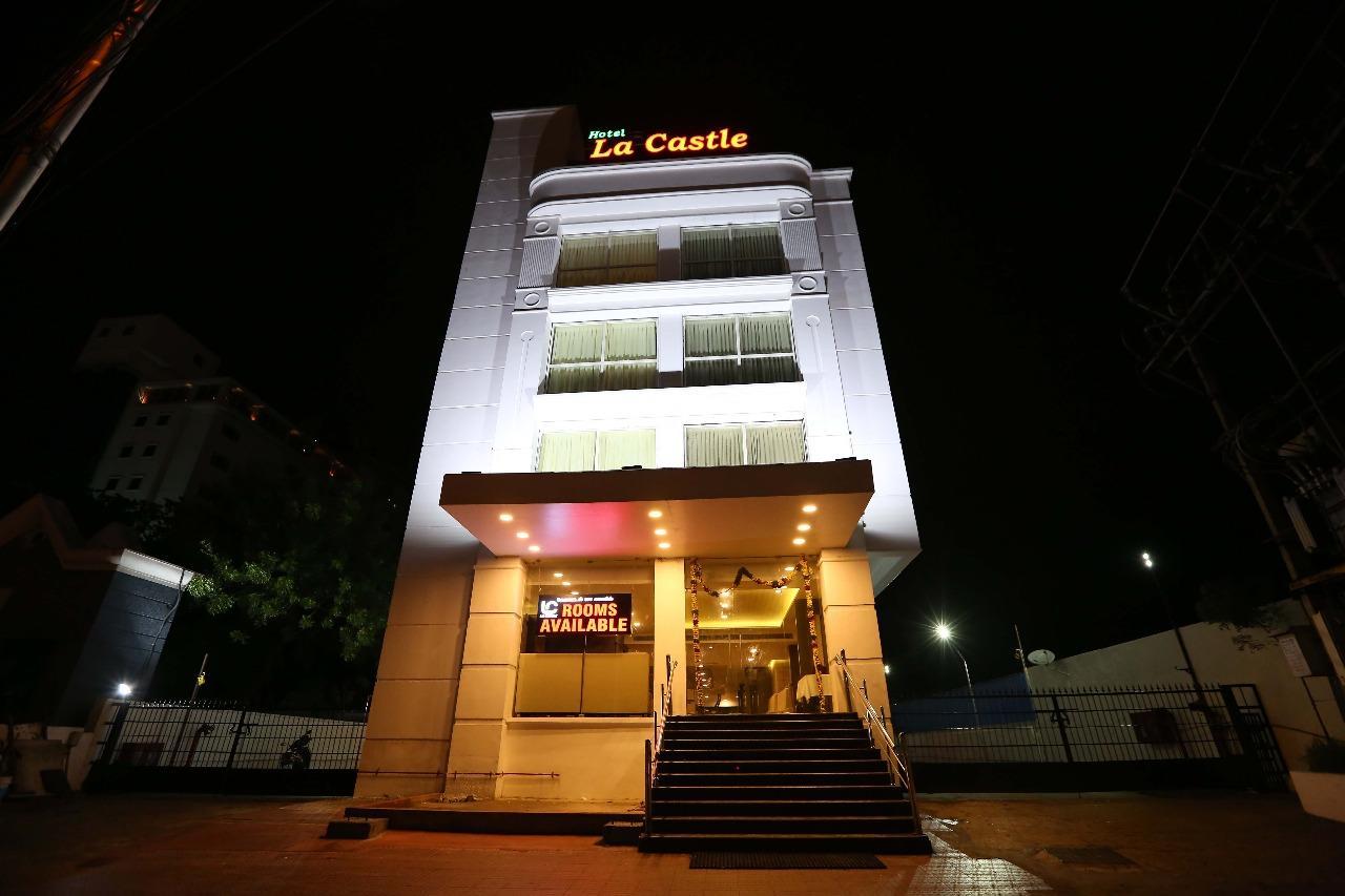 Hotel La Castle Csennai Kültér fotó