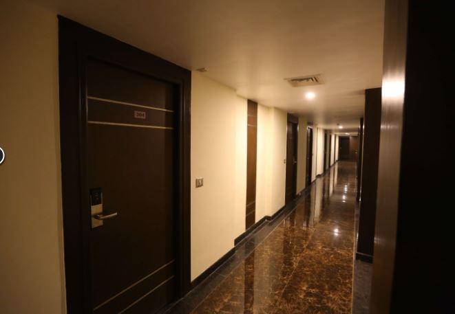 Hotel La Castle Csennai Kültér fotó